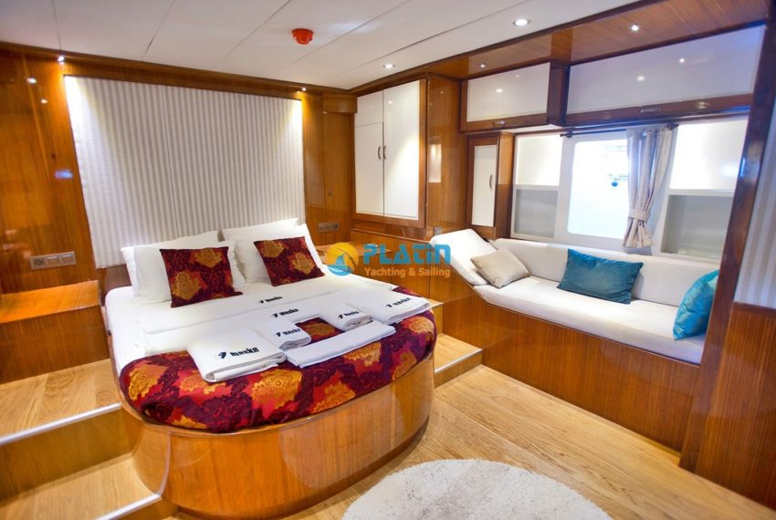 Maske 2 Gulet Yat 18