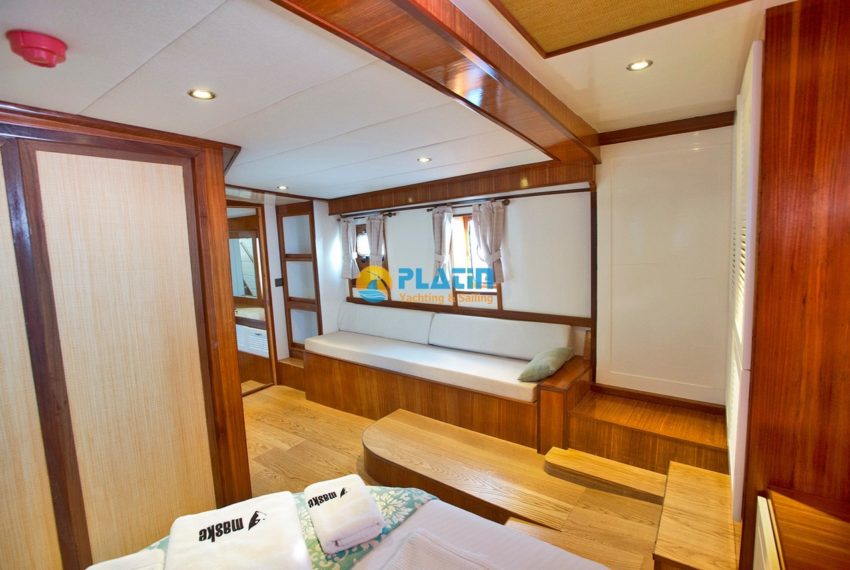 Maske 2 Gulet Yat 37